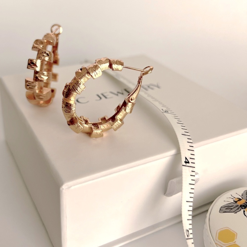 Chunky Hoop Earrings 18k Gold Plated Special Design Luxury  Jewelry - Picture 2 of 11